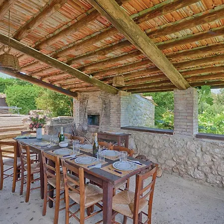 Stunning In Tatil Evi