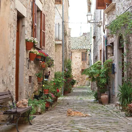 Stunning In Nyaraló Lugnano in Teverina